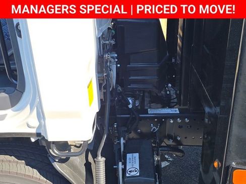 New 2025 Chevrolet Low Cab Forward image 32