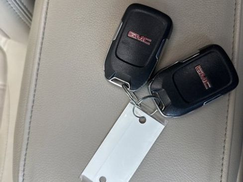 Used 2017 GMC Acadia Denali w/ Technology Package image 38