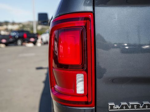 Used 2025 RAM 2500 Laramie image 12