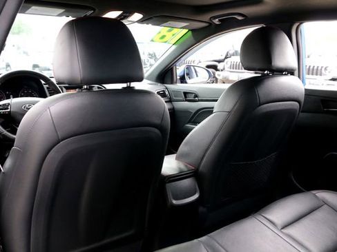 Used 2018 Hyundai Elantra Sport image 23