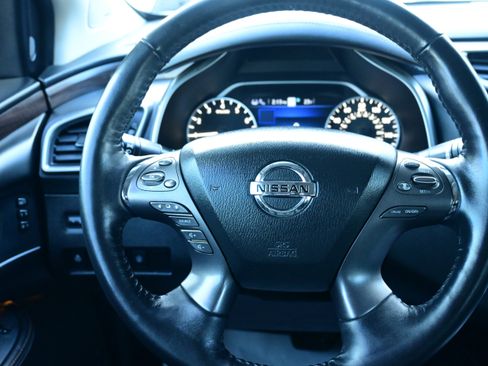 Used 2021 Nissan Murano Platinum w/ Cargo Package image 17