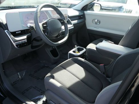Used 2024 Hyundai Ioniq 5 SEL RWD image 11