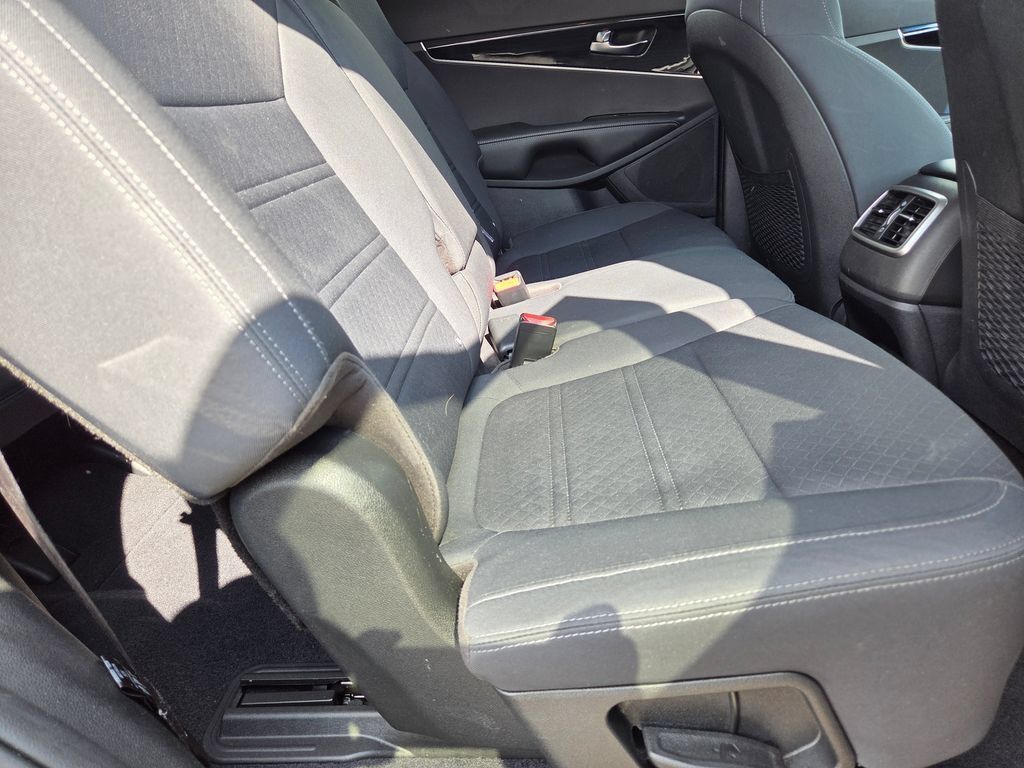 Used 2019 Kia Sorento FWD w/ LX Convenience Package image 30
