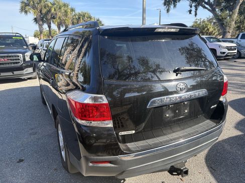 Used 2013 Toyota Highlander Plus image 5