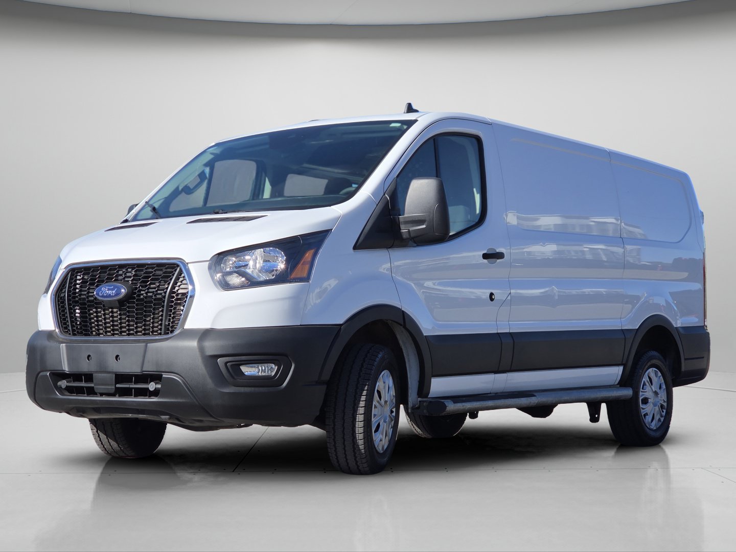 Used 2023 Ford Transit 250 Low Roof w/ Exterior Upgrade Package RWD image 14