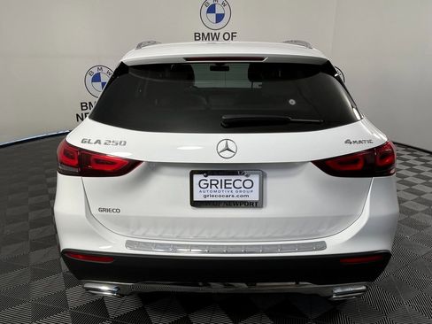 Used 2023 Mercedes-Benz GLA 250 4MATIC w/ Premium Package image 11