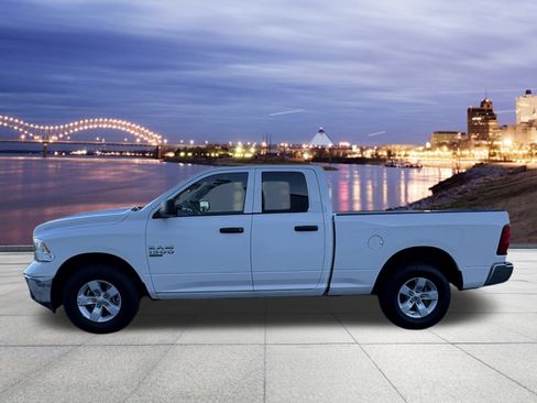 Used 2024 RAM 1500 Classic SLT image 2