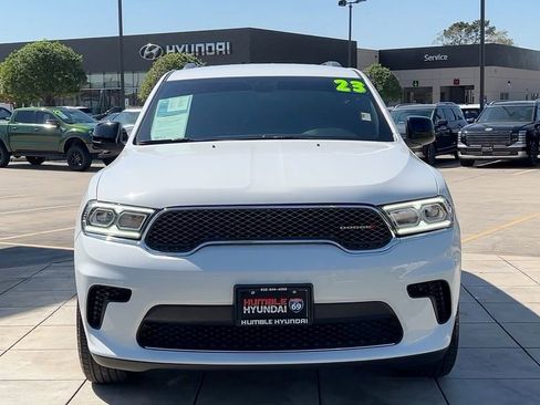 Used 2023 Dodge Durango SXT image 9