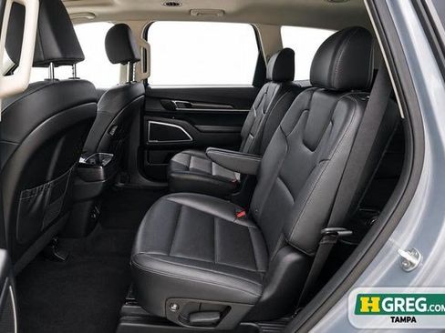 Used 2024 Kia Telluride S w/ S Sunroof Package FWD image 13