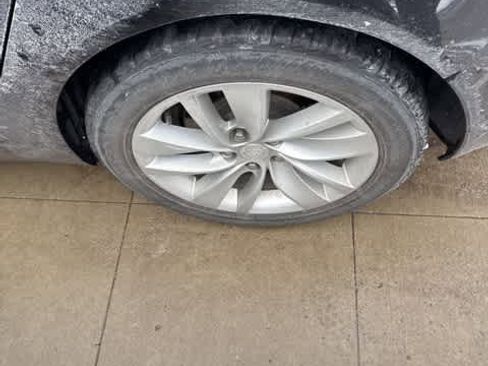 Used 2017 Buick Regal image 8