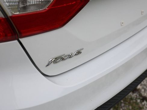 Used 2014 Ford Focus SE FWD image 34