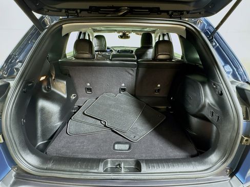 Used 2021 Jeep Cherokee Limited image 25