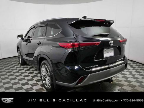 Used 2021 Toyota Highlander Platinum AWD/4WD image 29