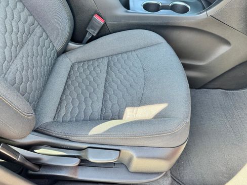 Used 2021 Chevrolet Equinox LT image 19