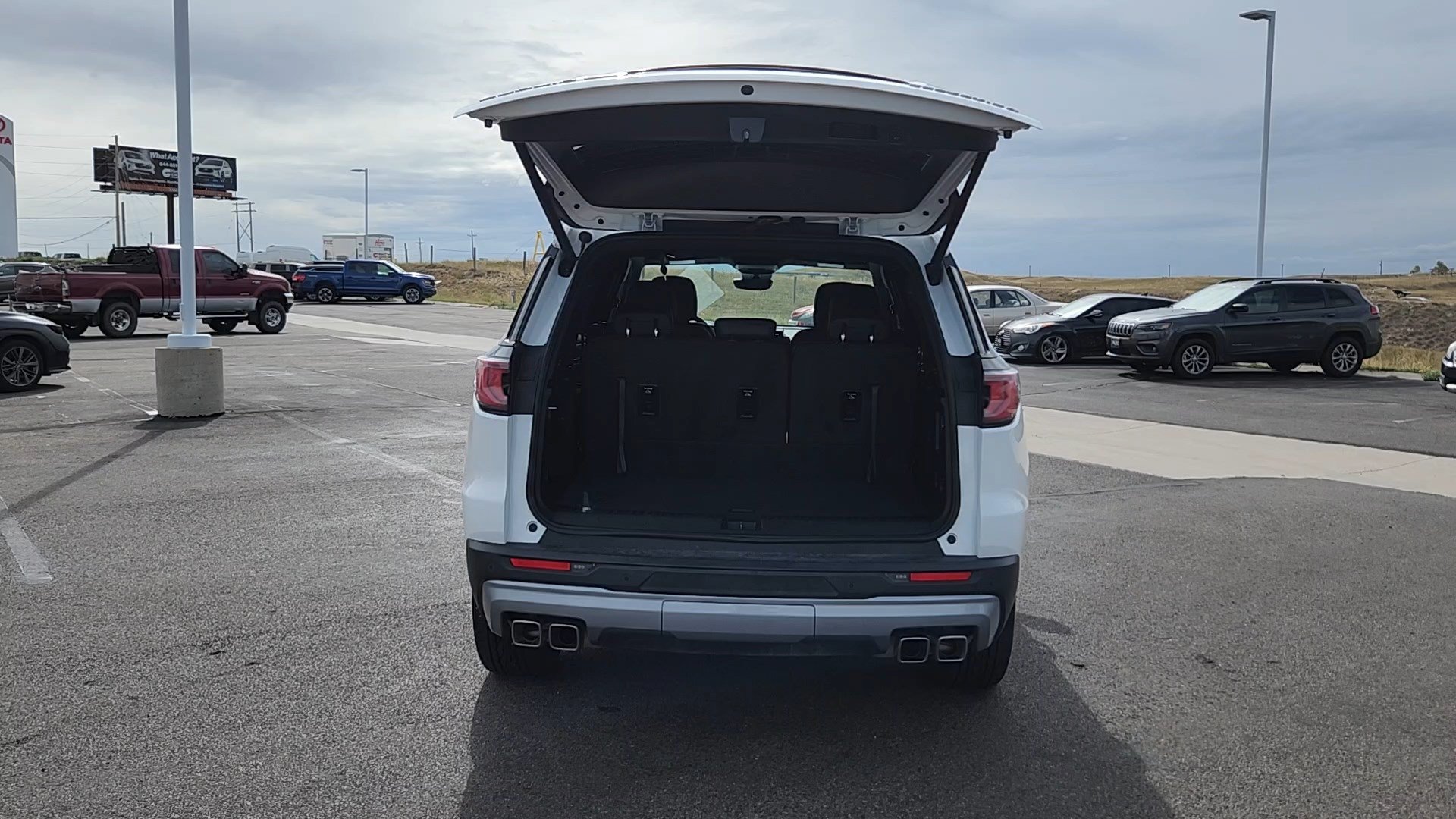 Used 2026 GMC Acadia Elevation w/ Elevation Premium Package AWD/4WD image 19