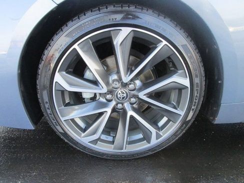 Used 2020 Toyota Corolla XSE image 2