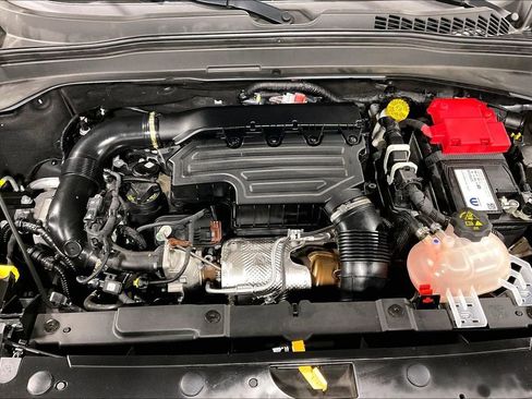 Used 2023 Jeep Renegade Latitude image 12