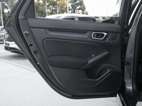 Used 2025 Honda Civic Sport image 34