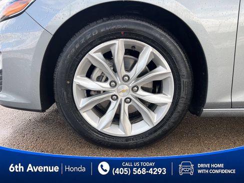 Used 2025 Chevrolet Malibu LT FWD image 9