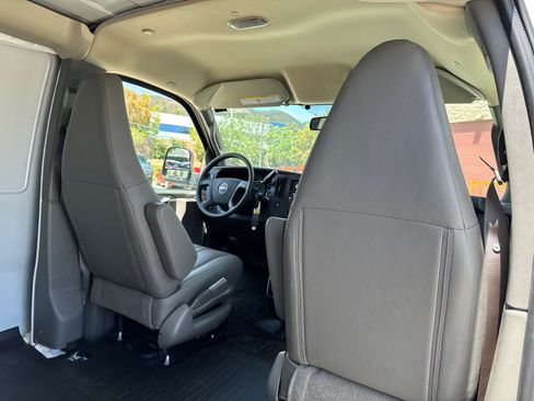 New 2026 GMC Savana 2500 Extended w/ Driver Convenience Package RWD image 23