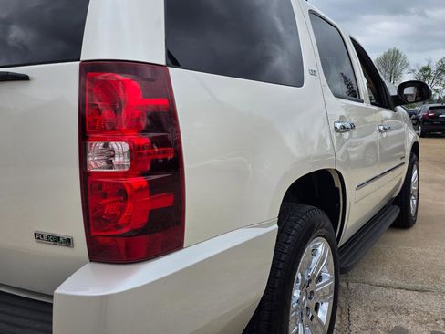 Used 2011 Chevrolet Tahoe LTZ image 25