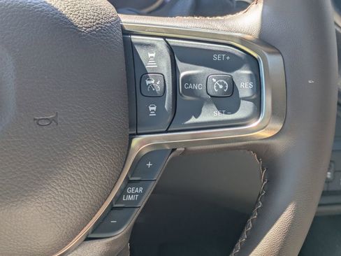 New 2026 RAM 2500 Limited AWD/4WD image 28