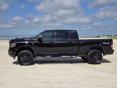 Used 2022 RAM 2500 Lone Star w/ Night Edition AWD/4WD image 4