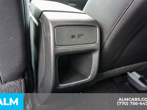 Used 2025 Chevrolet Trax LT w/ LT Convenience Package FWD image 59