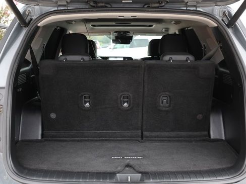 Used 2024 Hyundai Palisade Limited image 32