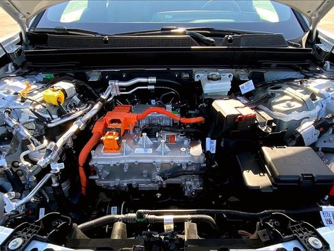 New 2025 Cadillac Lyriq Luxury image 17