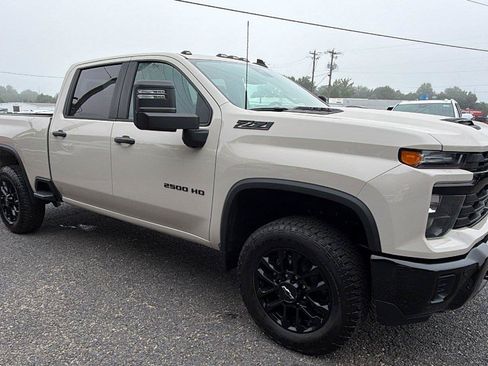 New 2026 Chevrolet Silverado 2500 Custom w/ Custom Value Package AWD/4WD image 6