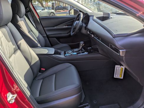 New 2025 MAZDA CX-30 AWD 2.5 S w/ Select Sport Pkg image 18