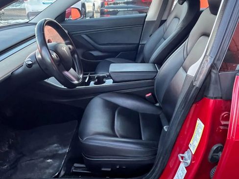 Used 2018 Tesla Model 3 Long Range image 9