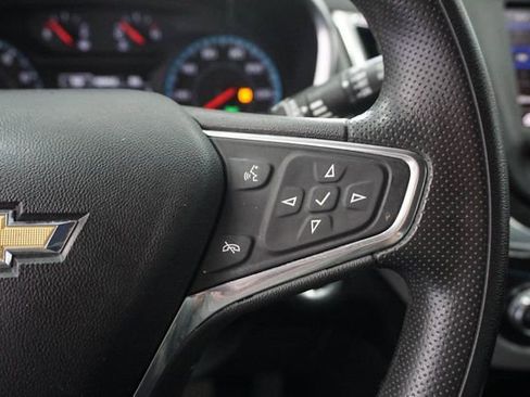 Used 2020 Chevrolet Equinox LS w/ LS Convenience Package FWD image 17