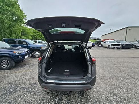 Used 2022 Nissan Rogue SV w/ SV Premium Package AWD/4WD image 18