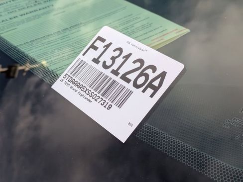 Used 2025 Toyota Grand Highlander image 34