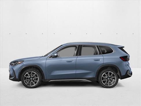 New 2026 BMW X1 xDrive28i w/ Technology Package AWD/4WD image 3