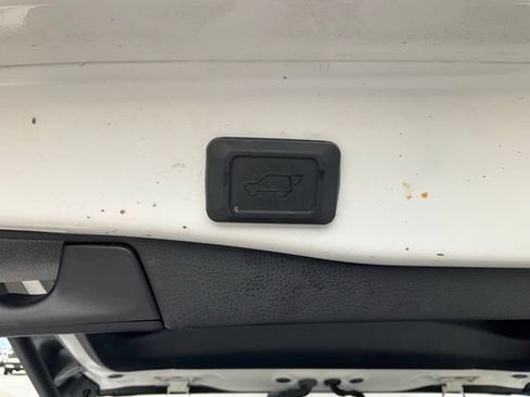 Used 2024 Toyota RAV4 XLE w/ Convenience Package FWD image 19