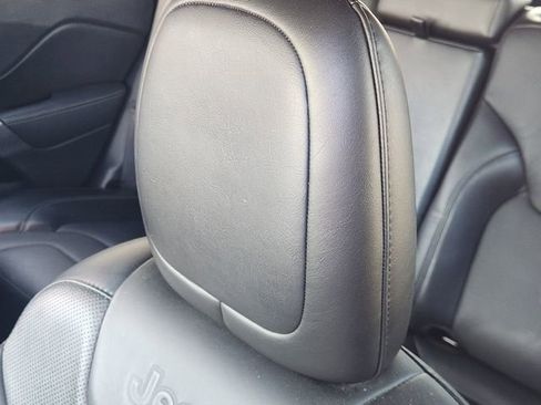 Used 2020 Jeep Cherokee High Altitude image 25