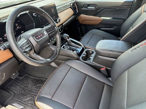 Used 2026 GMC Canyon AT4 w/ AT4 Premium Package AWD/4WD image 10