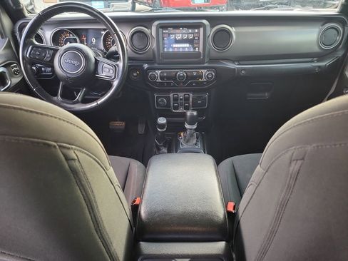 Certified 2022 Jeep Gladiator Sport image 11