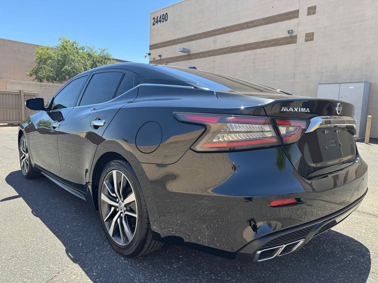 Used 2019 Nissan Maxima 3.5 SL w/ Floor Mat Group FWD image 6
