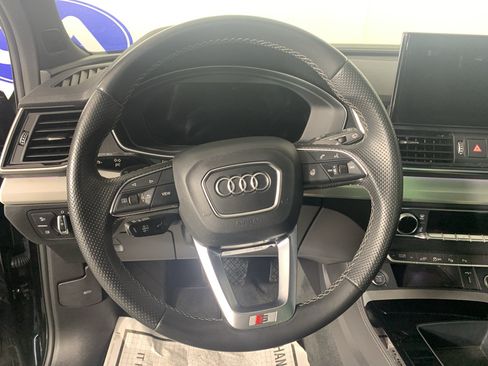 Used 2022 Audi Q5 e Prestige AWD/4WD image 21