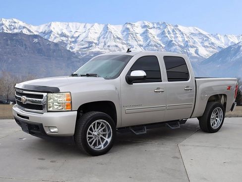 Used 2009 Chevrolet Silverado 1500 LTZ w/ Safety Package image 2