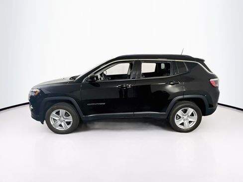 Used 2022 Jeep Compass Latitude AWD/4WD image 8