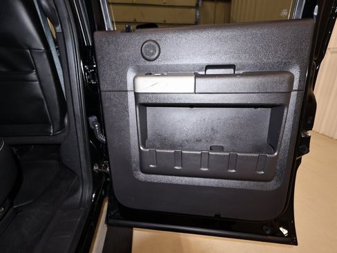 Used 2016 Ford F350 Lariat image 18