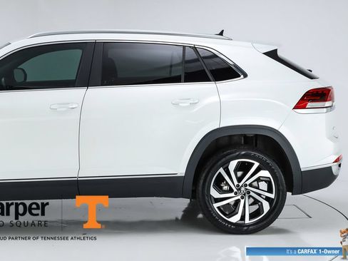 Used 2023 Volkswagen Atlas Cross Sport SEL AWD/4WD image 43