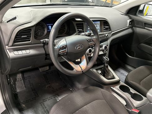 Used 2019 Hyundai Elantra SEL w/ Cargo Package image 5