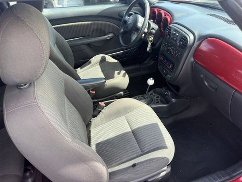 Used 2005 Chrysler PT Cruiser Touring FWD image 35