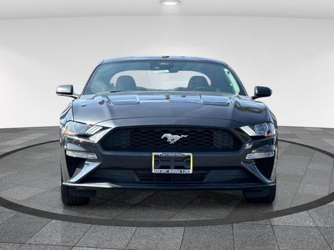 Certified 2022 Ford Mustang Coupe RWD image 11